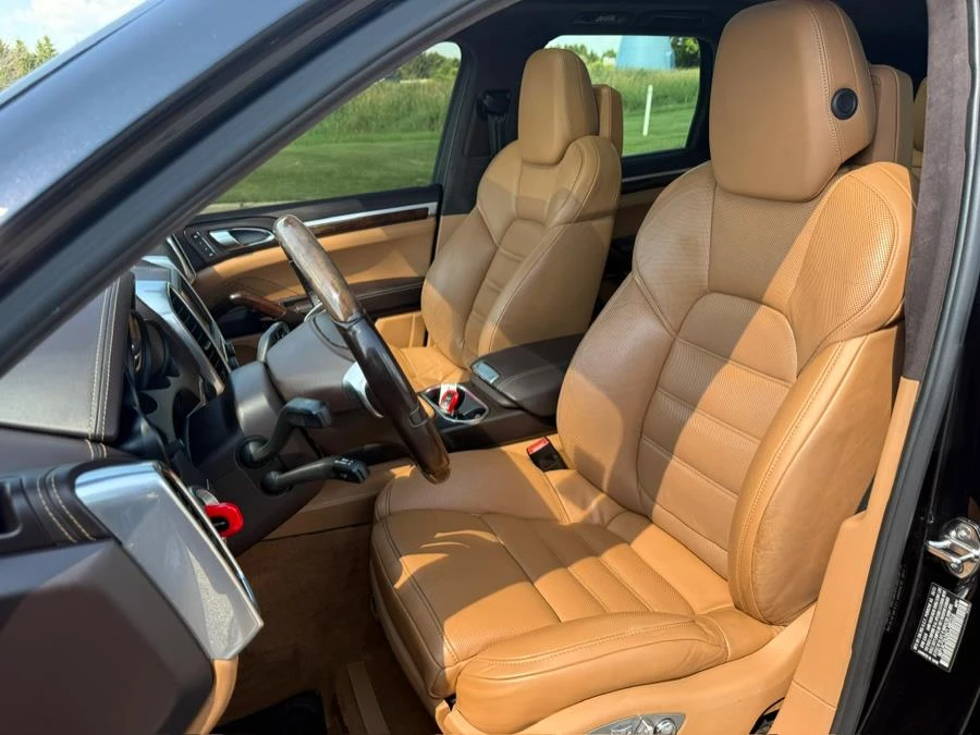 2012 Porsche 958 Cayenne Turbo - Image 12 of 19