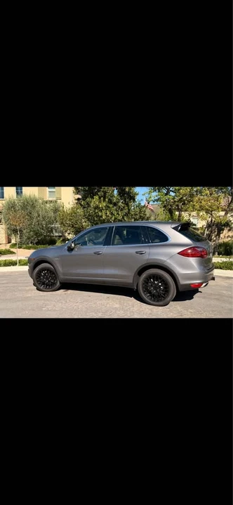 2012 Porsche 958 Cayenne S - Image 3 of 16