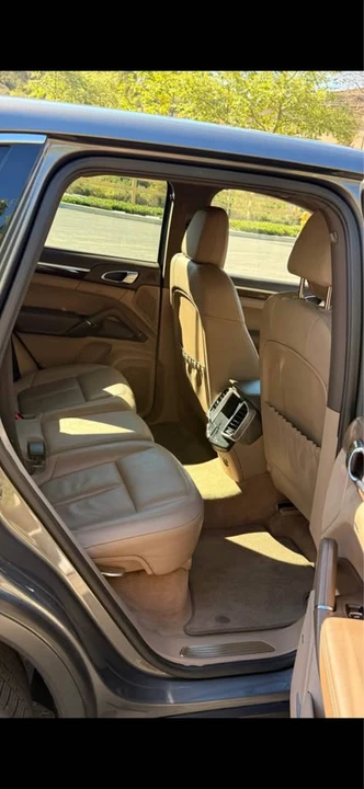 2012 Porsche 958 Cayenne S - Image 7 of 16