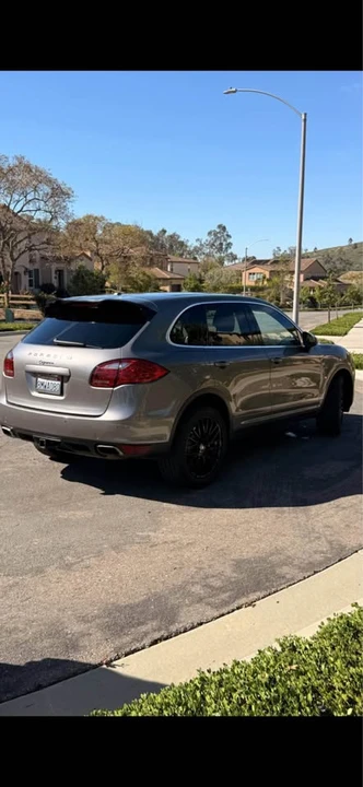 2012 Porsche 958 Cayenne S - Image 4 of 16