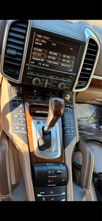 2012 Porsche 958 Cayenne S - Image 6 of 16