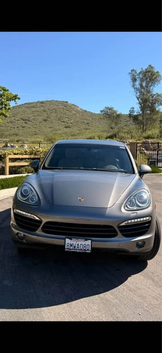 2012 Porsche 958 Cayenne S - Image 2 of 16