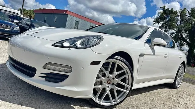 2012 Porsche Panamera