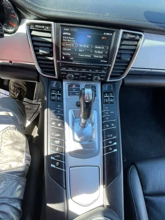2012 Porsche 970 Panamera - Image 13 of 19