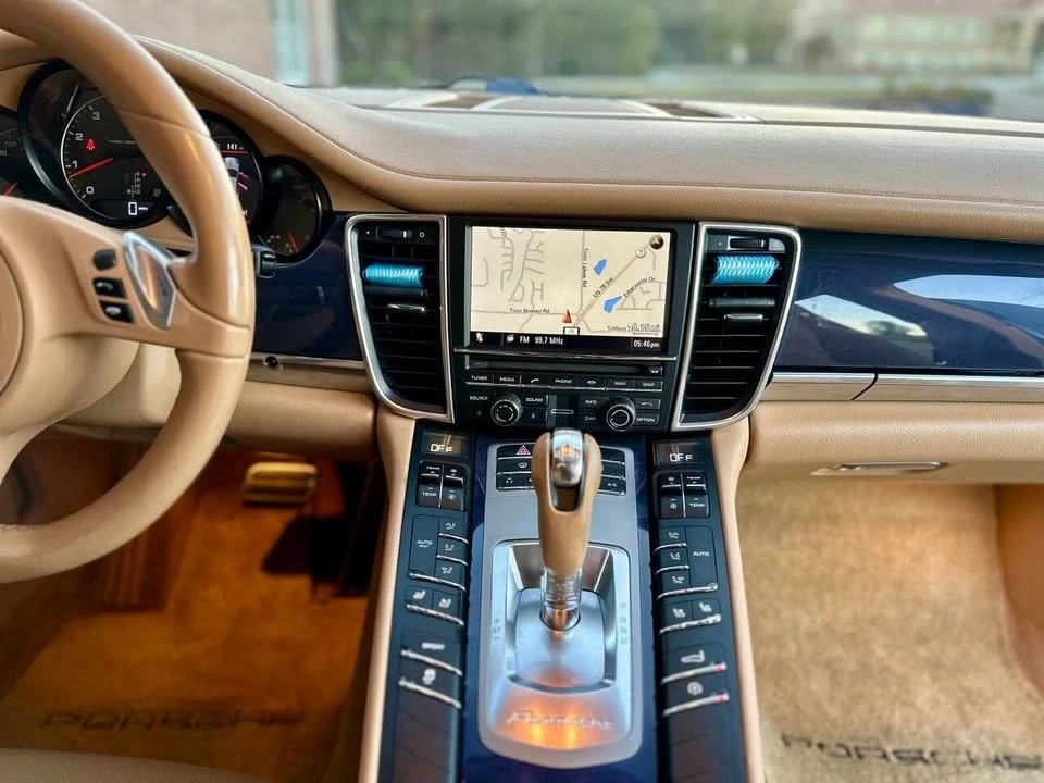 2012 Porsche 970 Panamera - Image 17 of 20