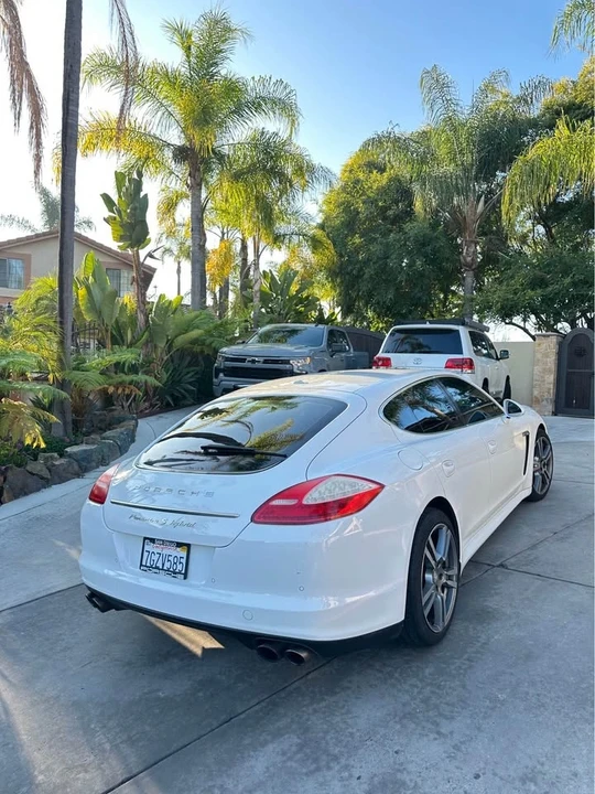 2012 Porsche 970 Panamera - Image 2 of 6