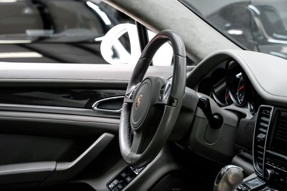 2012 Porsche 970 Panamera - Image 17 of 20