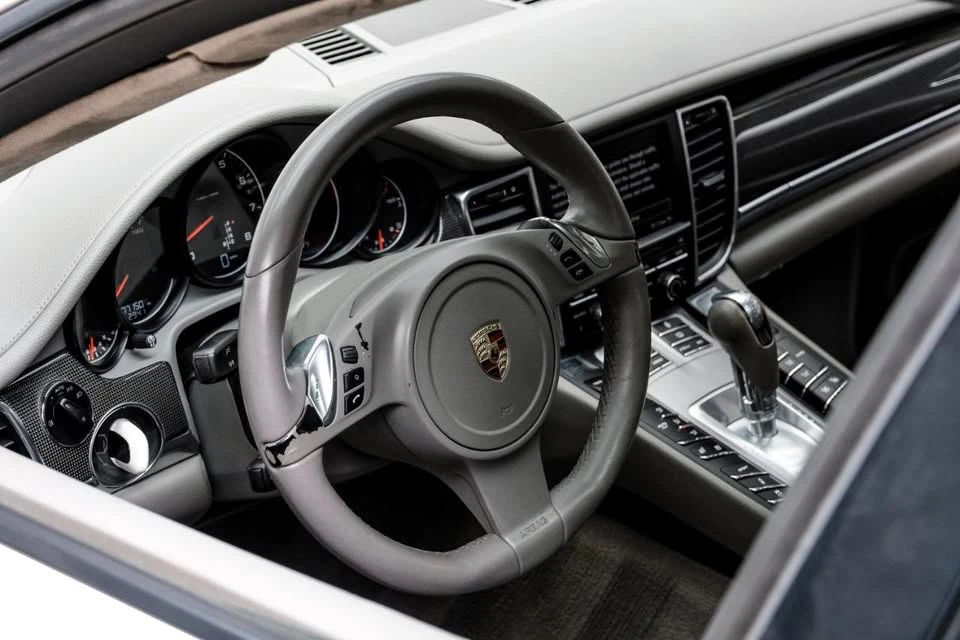 2012 Porsche 970 Panamera - Image 18 of 20
