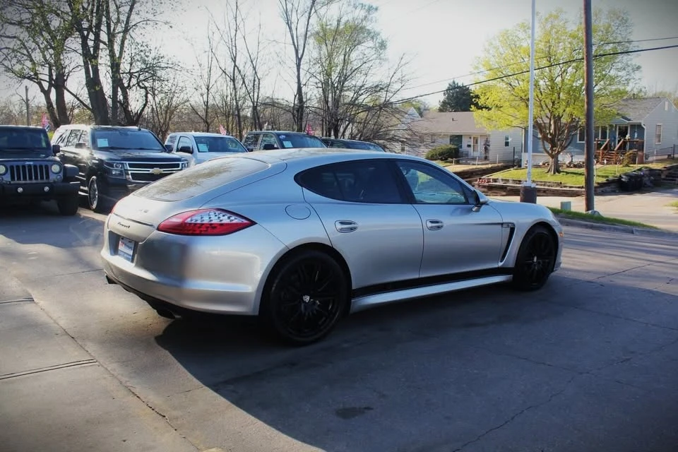 2012 Porsche 970 Panamera - Image 8 of 17