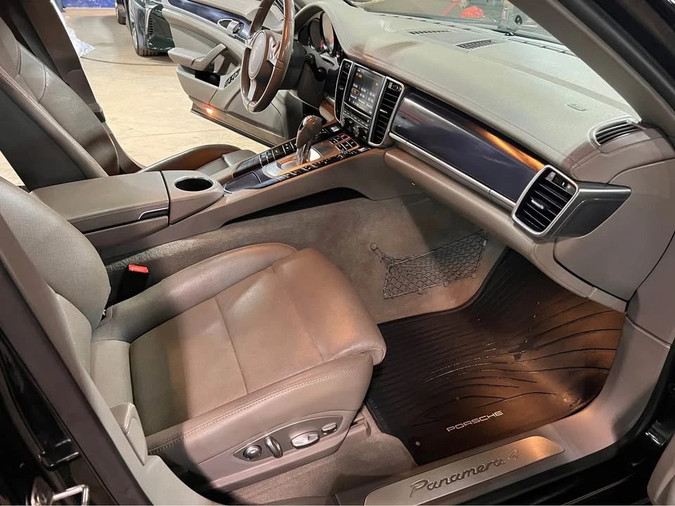 2012 Porsche 970 Panamera - Image 16 of 19