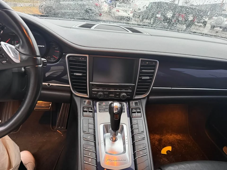 2012 Porsche 970 Panamera - Image 10 of 11