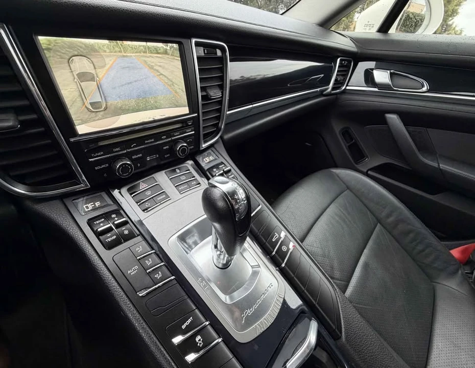 2012 Porsche 970 Panamera - Image 5 of 10
