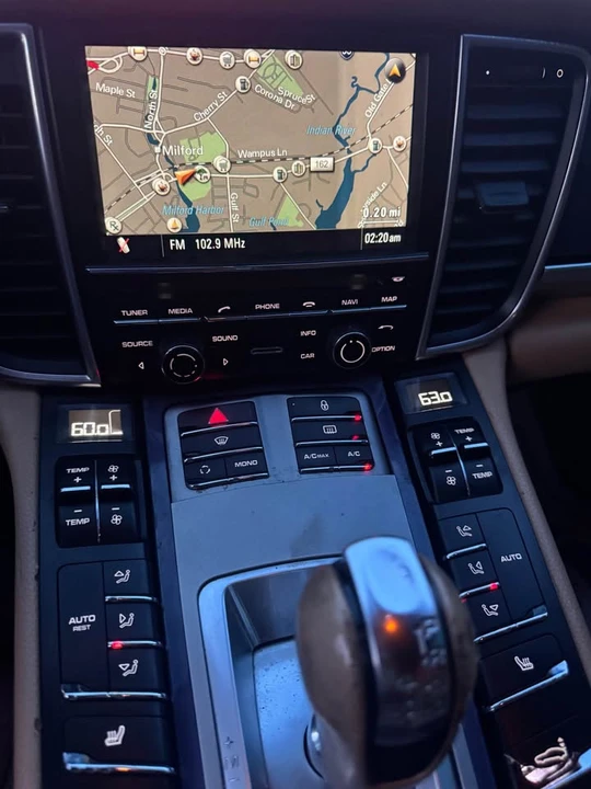 2012 Porsche 970 Panamera - Image 11 of 12
