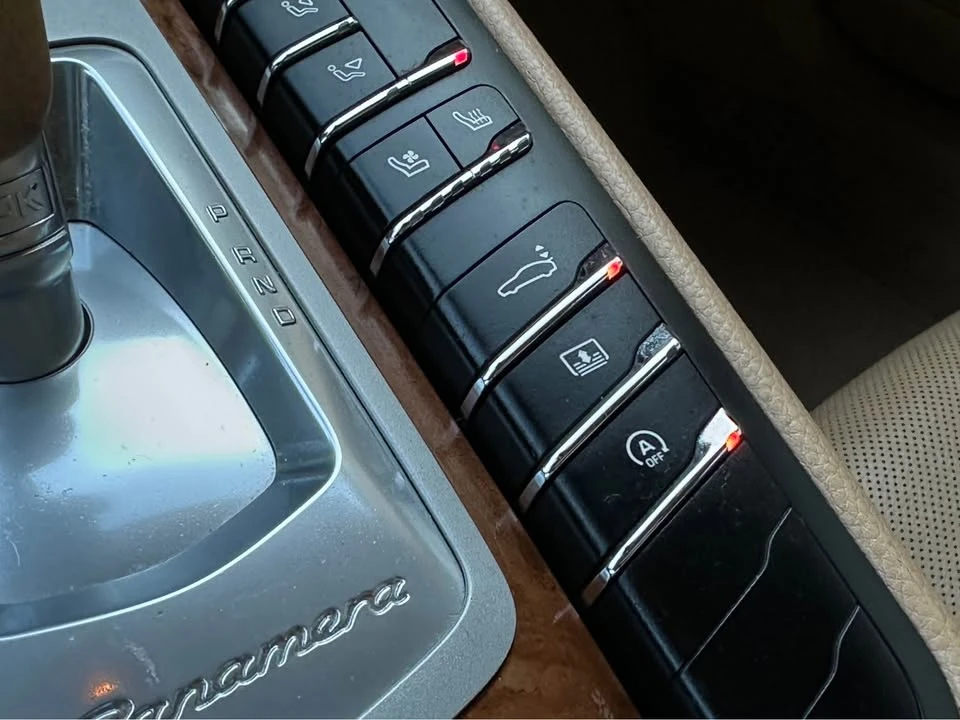 2012 Porsche 970 Panamera - Image 19 of 20