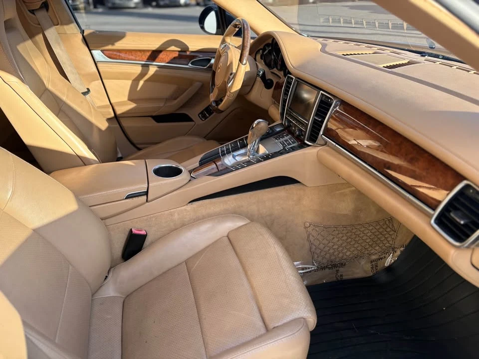 2012 Porsche 970 Panamera 4S - Image 5 of 8