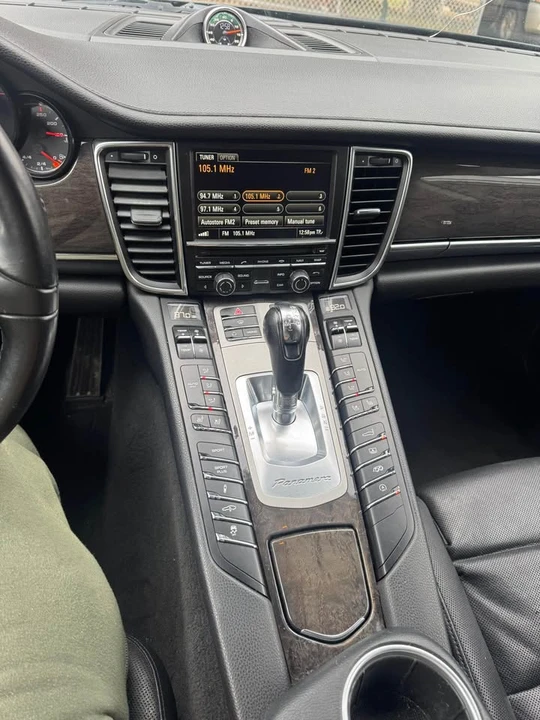 2012 Porsche 970 Panamera 4S - Image 4 of 8