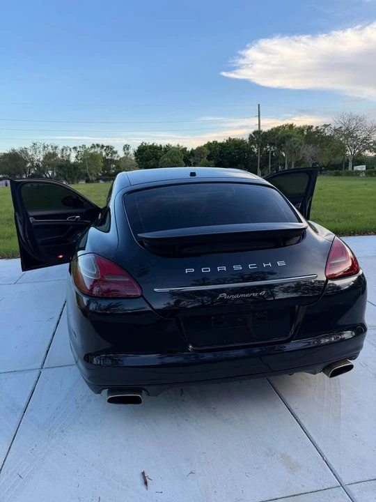 2012 Porsche 970 Panamera - Image 8 of 20