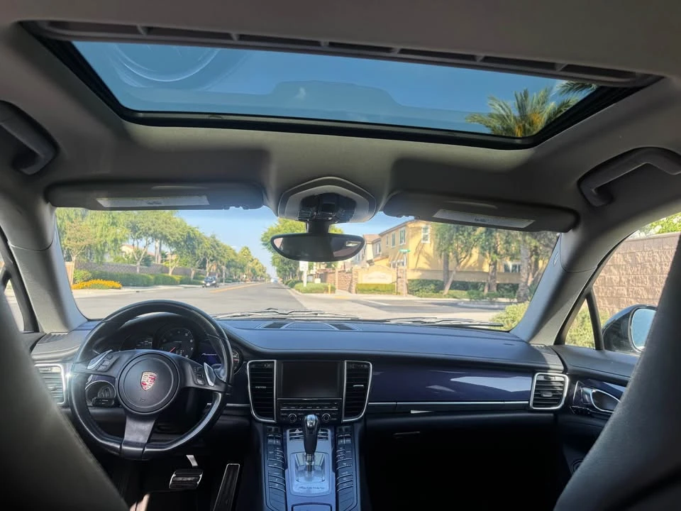 2012 Porsche 970 Panamera - Image 8 of 11
