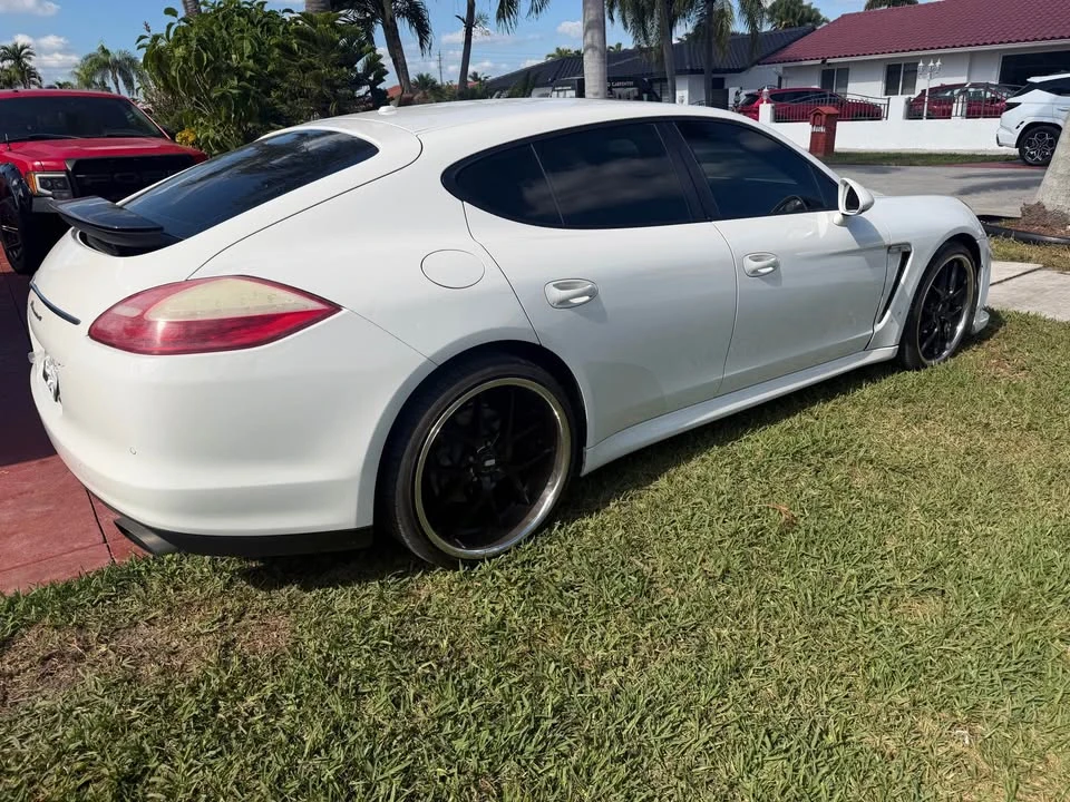 2012 Porsche 970 Panamera - Image 2 of 7