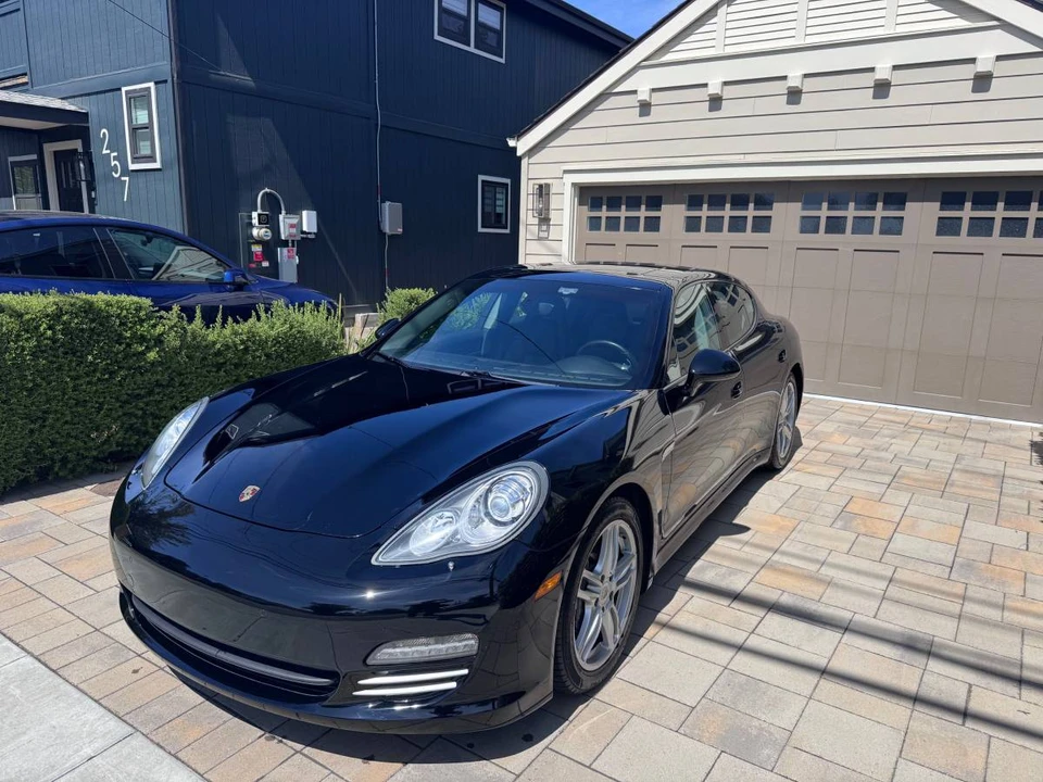 2012 Porsche 970 Panamera - Image 2 of 22