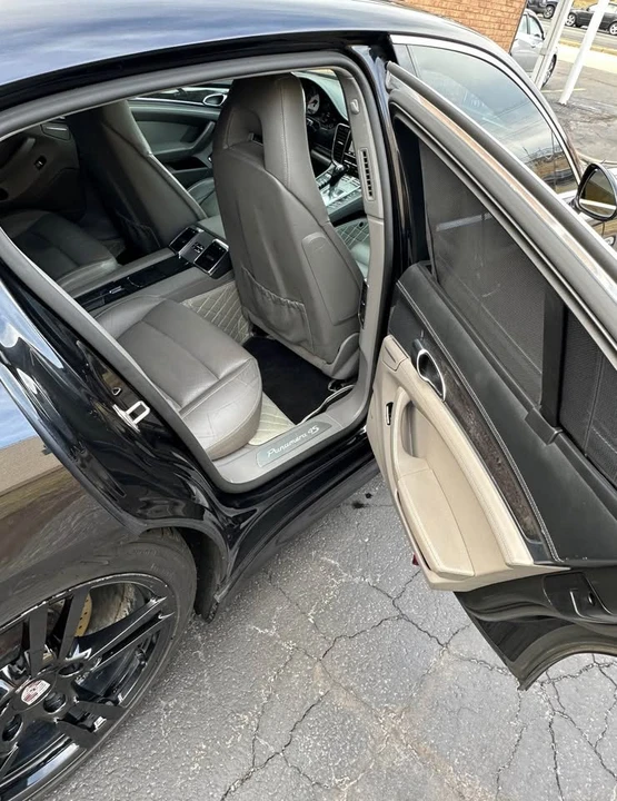2012 Porsche 970 Panamera 4S - Image 7 of 8