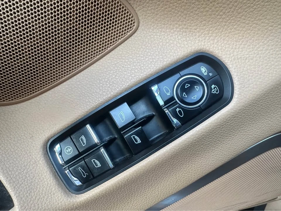 2012 Porsche 970 Panamera 4S - Image 19 of 20