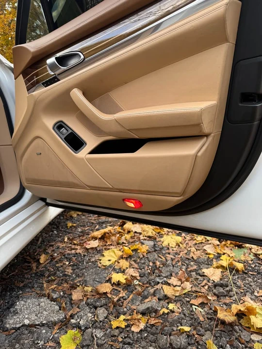 2012 Porsche 970 Panamera 4S - Image 19 of 19