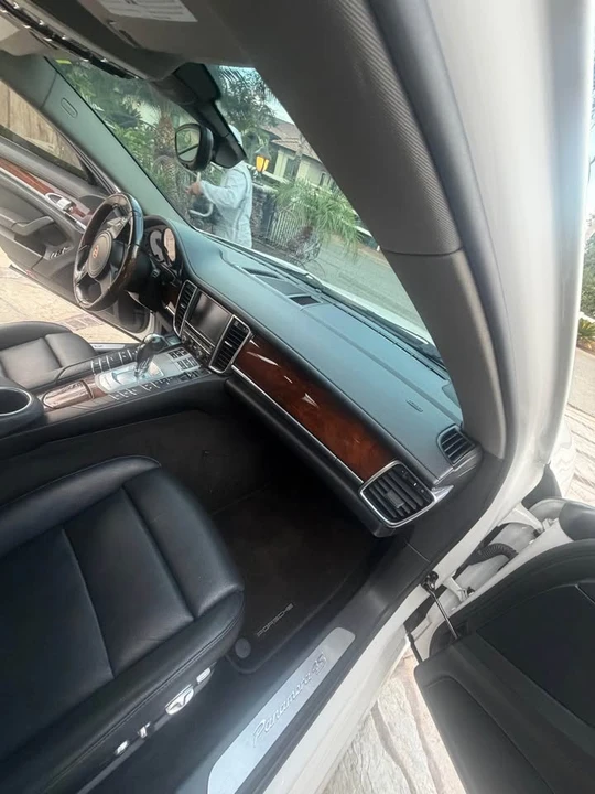 2012 Porsche 970 Panamera 4S - Image 13 of 19