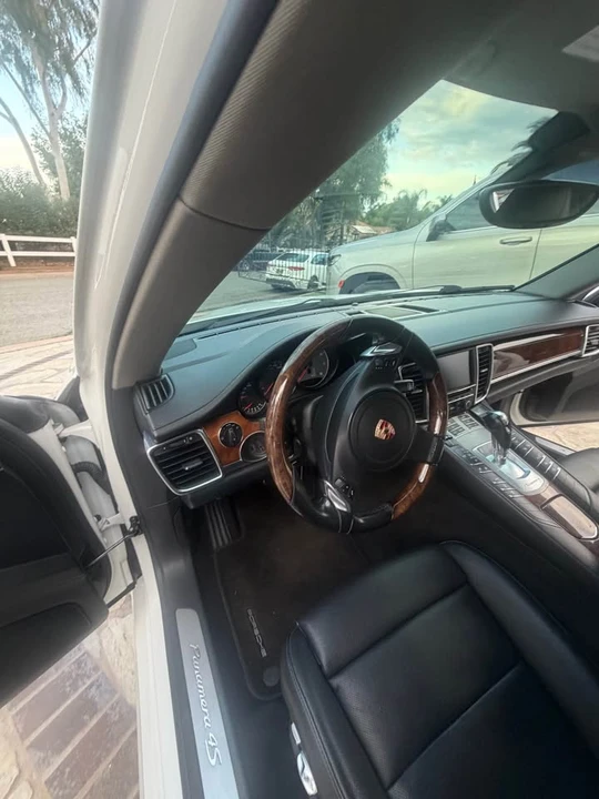2012 Porsche 970 Panamera 4S - Image 9 of 19