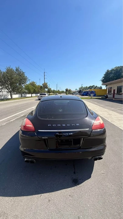 2012 Porsche 970 Panamera 4S - Image 5 of 8