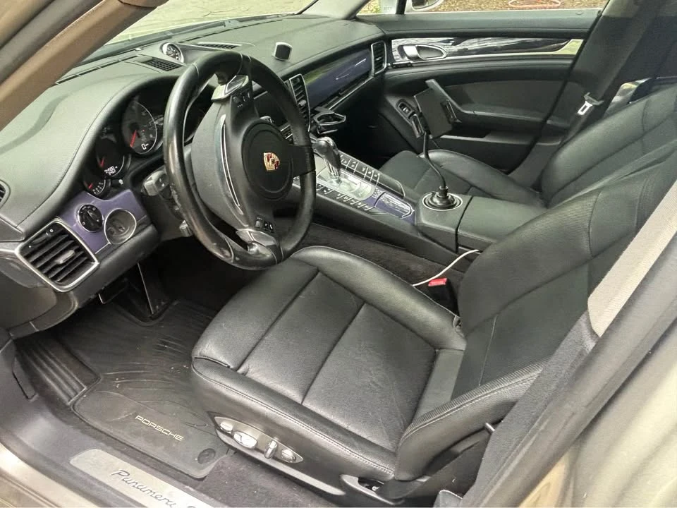 2012 Porsche 970 Panamera 4S - Image 6 of 11