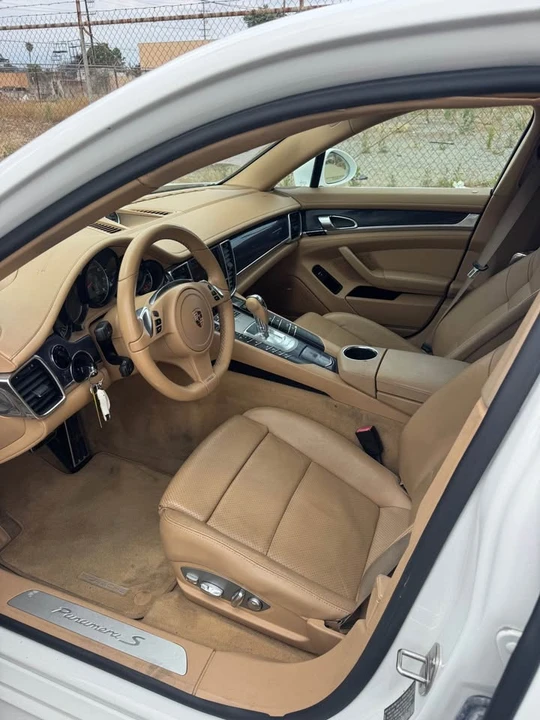 2012 Porsche 970 Panamera 4S - Image 5 of 8