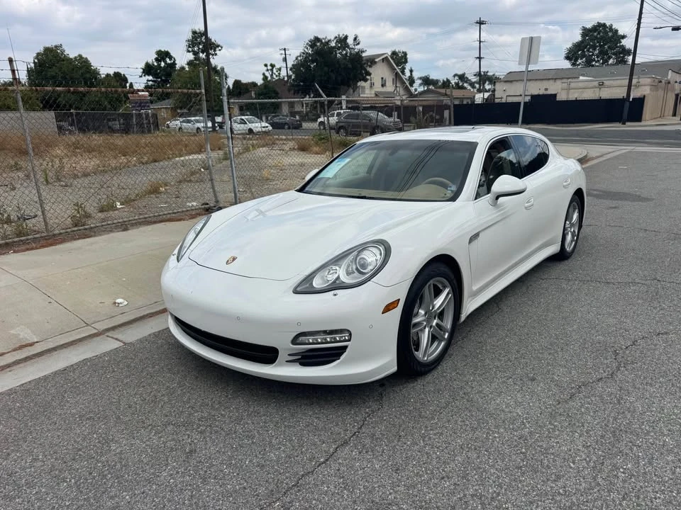 2012 Porsche 970 Panamera 4S - Image 2 of 8