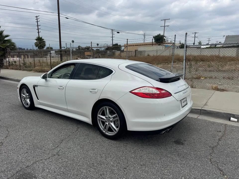 2012 Porsche 970 Panamera 4S - Image 4 of 8
