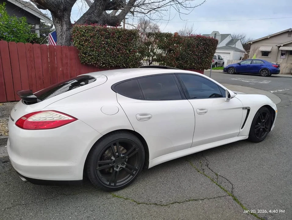 2012 Porsche 970 Panamera 4S - Image 5 of 6