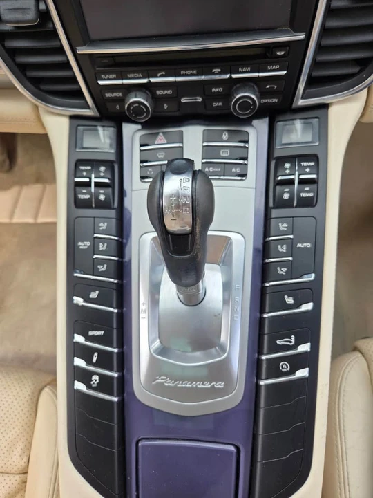 2012 Porsche 970 Panamera - Image 15 of 19