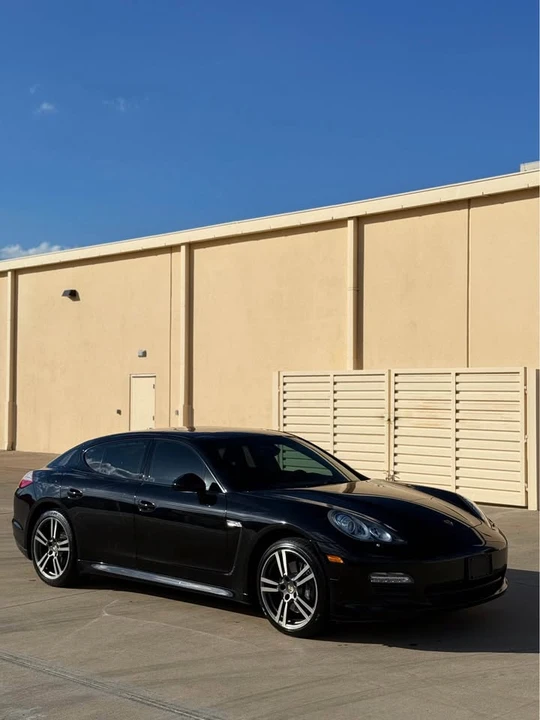 2012 Porsche 970 Panamera - Image 2 of 11