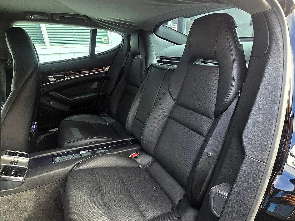 2012 Porsche 970 Panamera S - Image 7 of 19