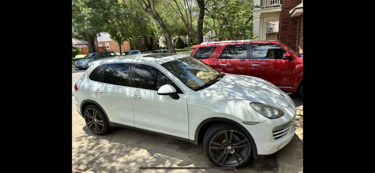 2012 Porsche 958 Cayenne - Image 2 of 15