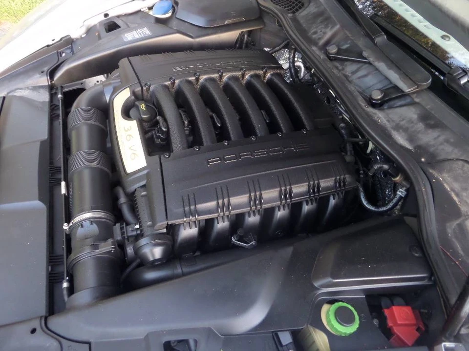 2012 Porsche 958 Cayenne - Image 10 of 20