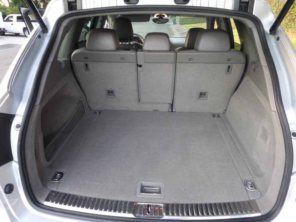 2012 Porsche 958 Cayenne - Image 12 of 20