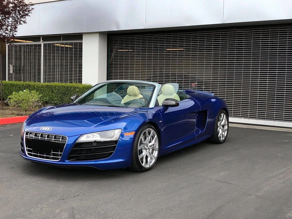 2012 Audi 42 R8 - Image 2 of 8