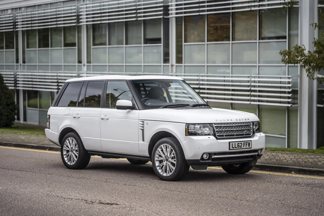 2012 Land Rover Range Rover L322 - Image 5 of 31