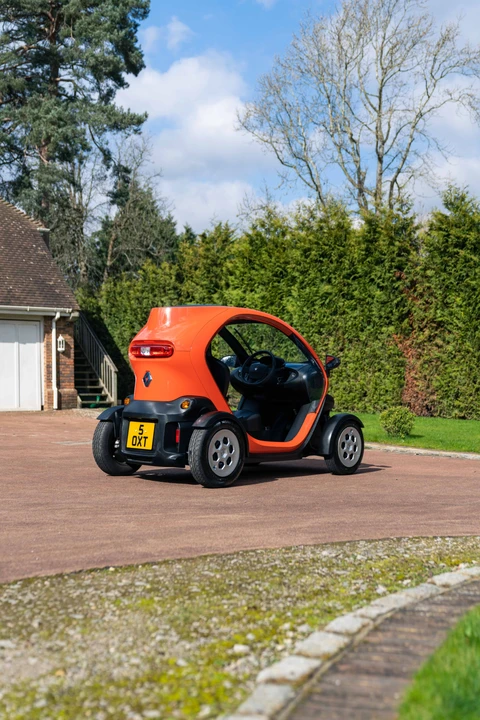 2012 Renault - Image 22 of 31