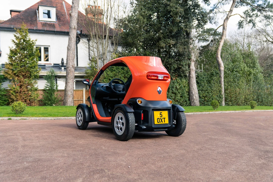 2012 Renault - Image 6 of 31