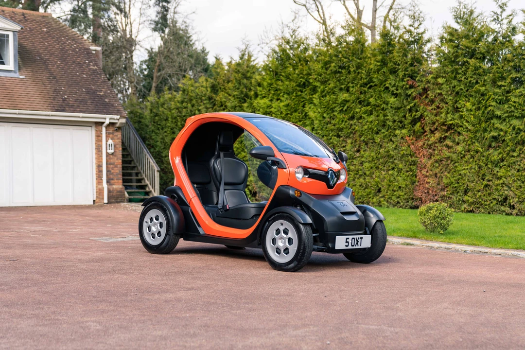 2012 Renault - Image 20 of 31