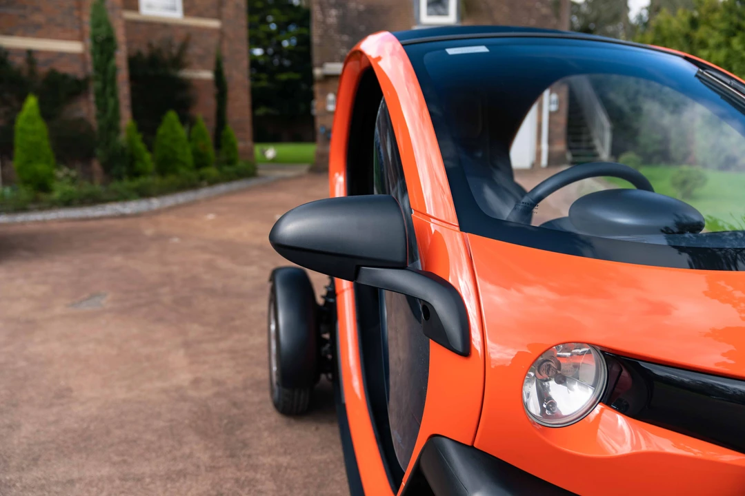 2012 Renault - Image 28 of 31