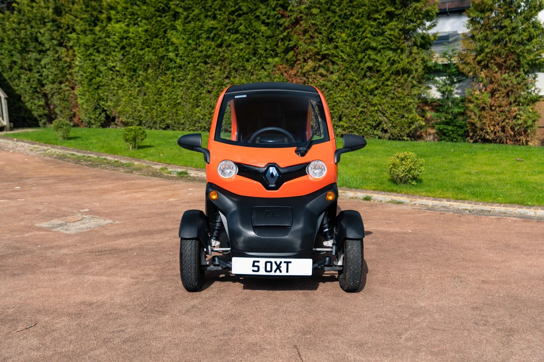 2012 Renault - Image 3 of 31
