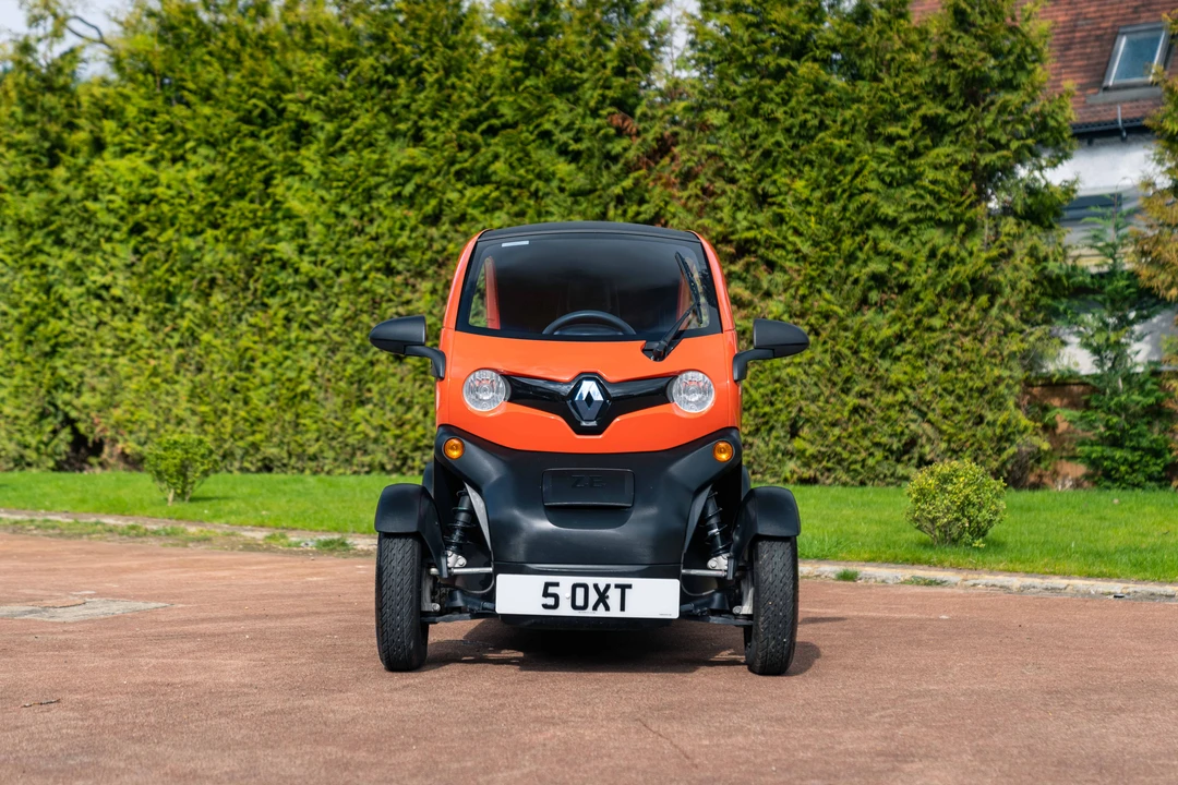 2012 Renault - Image 11 of 31