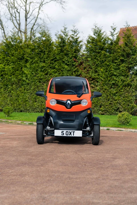 2012 Renault - Image 21 of 31